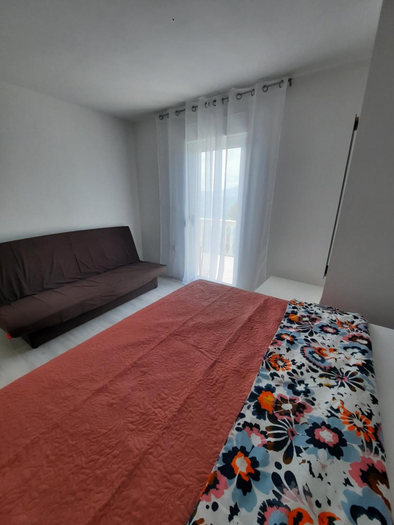 Apartments With Sea View Drvenik Makarska Riviera Экстерьер фото