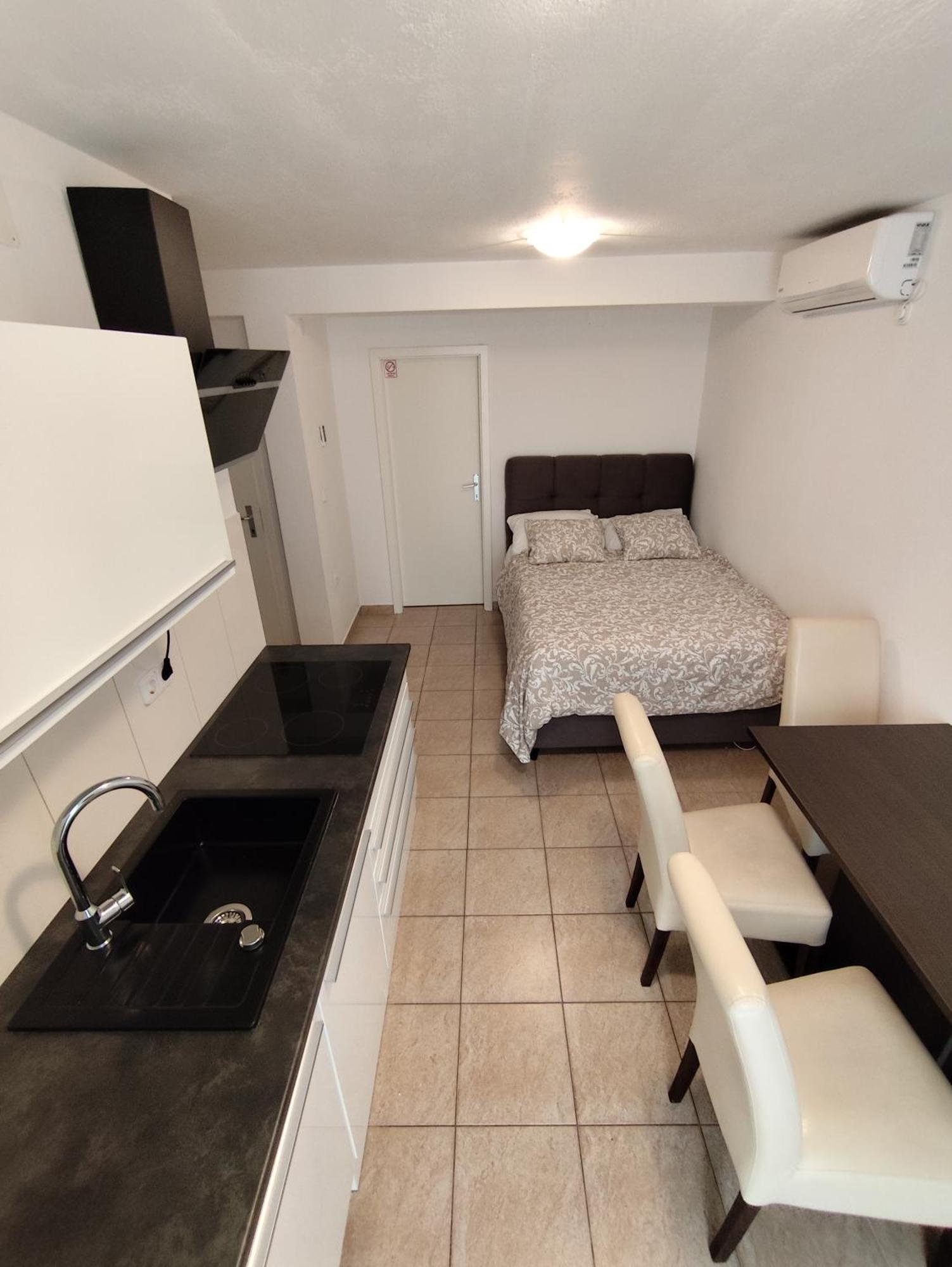 Apartments With Sea View Drvenik Makarska Riviera Экстерьер фото