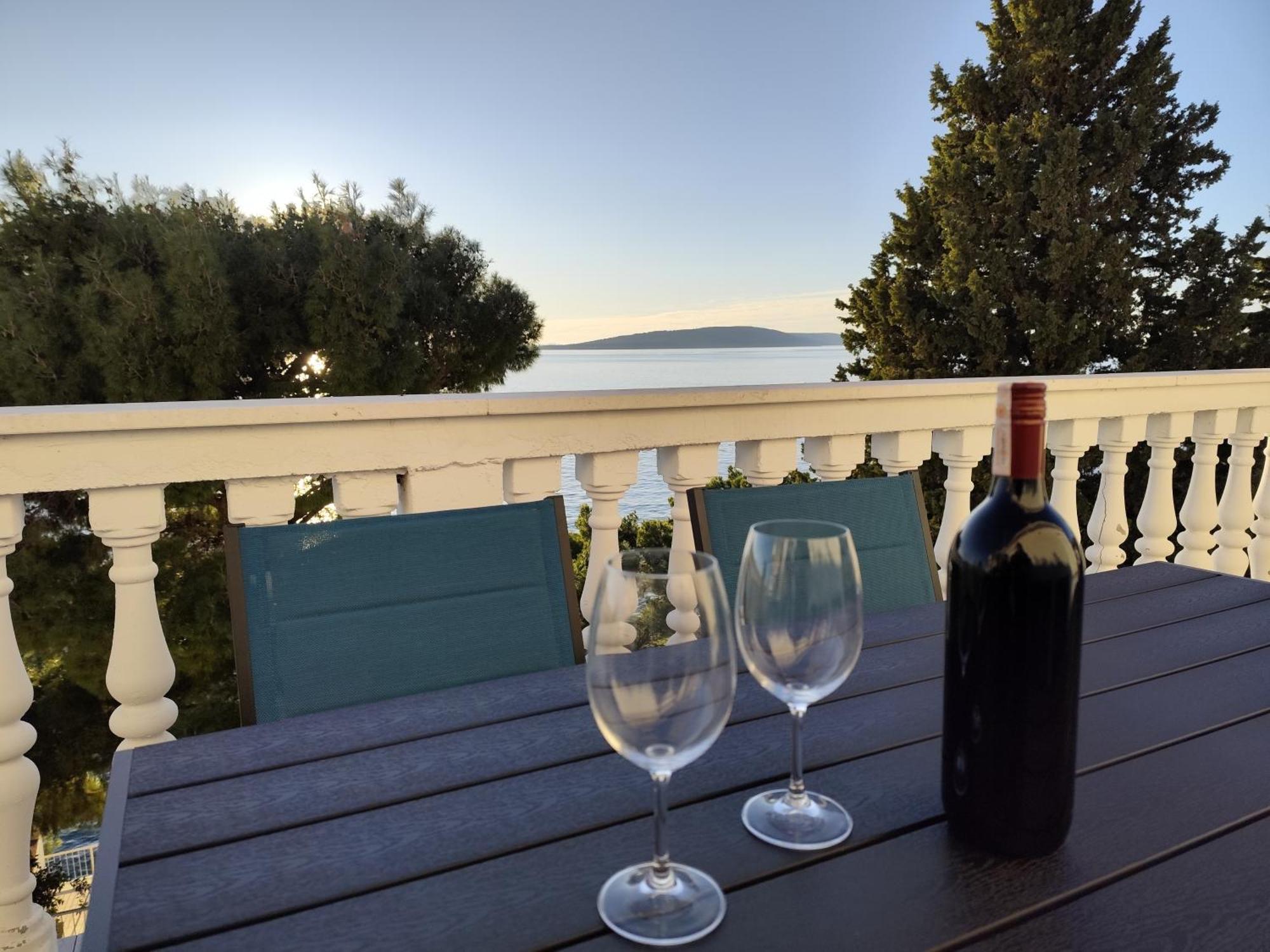 Apartments With Sea View Drvenik Makarska Riviera Экстерьер фото